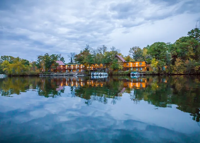 Curriers Lakeview Lodge Rice Lake