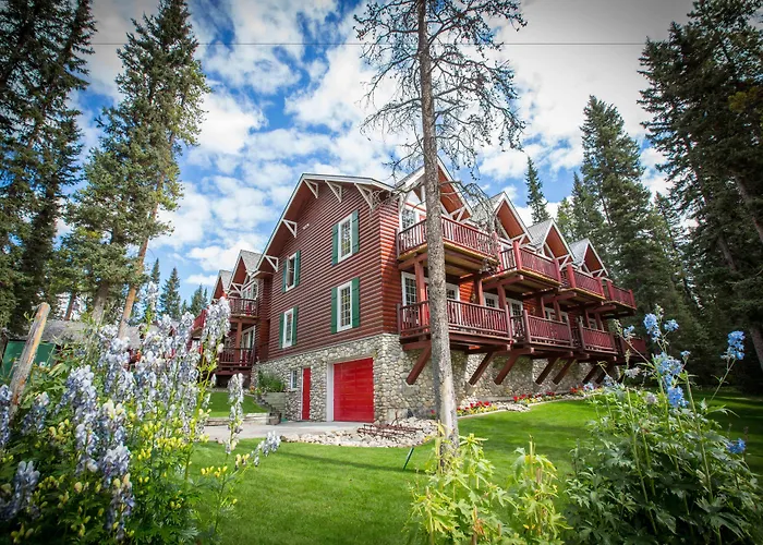 Paradise Lodge And Bungalows Lake Louise