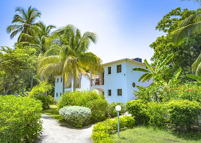 Hotel Restaurant Cyvadier Plage Jacmel