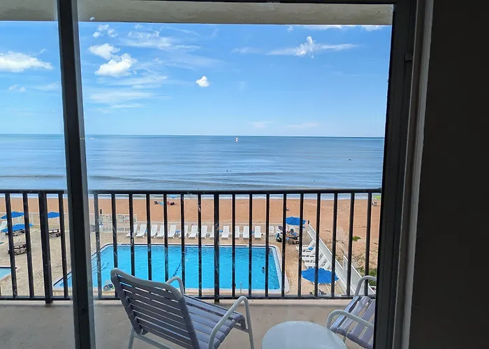 Traders Inn Beach Club Ormond Beach