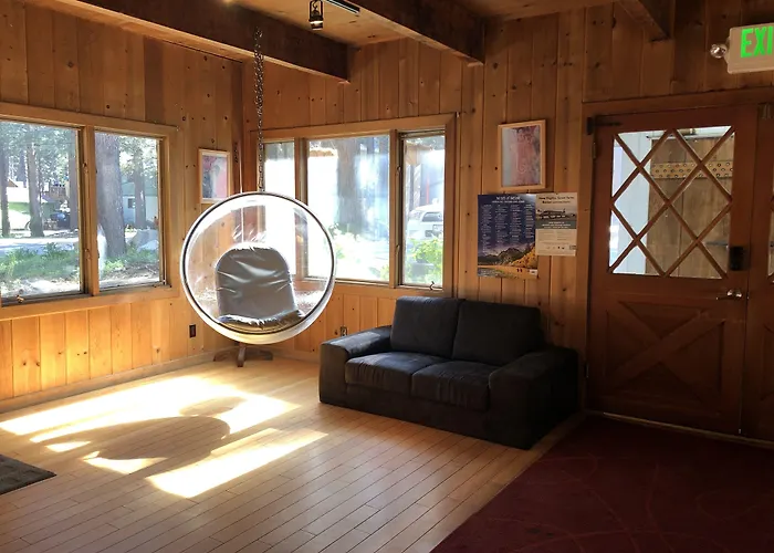 The Mammoth Inn