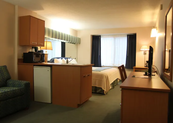 Brentwood Inn And Suites