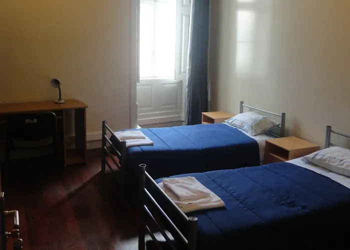 Be Coimbra Hostels