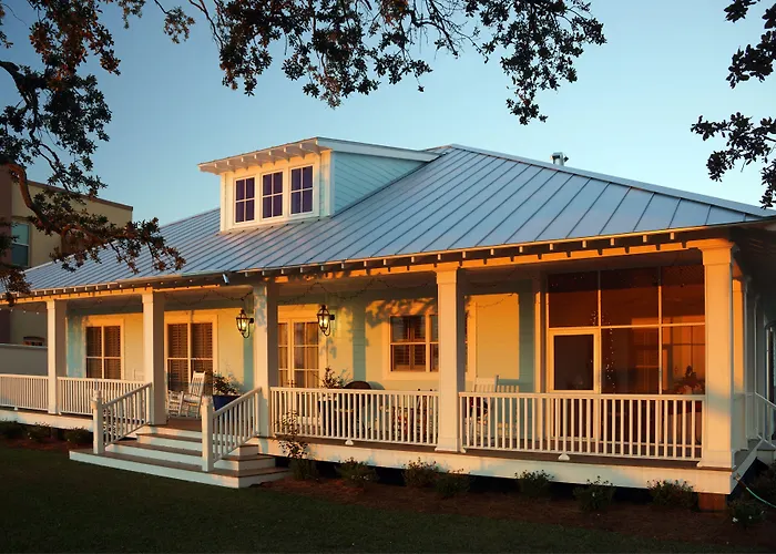 Bay Town Inn
