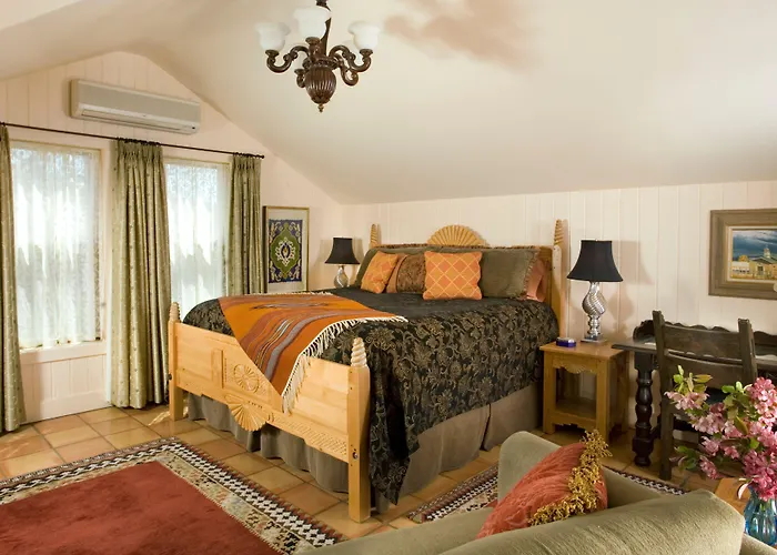 Four Kachinas Bed & Breakfast Inn Santa Fe