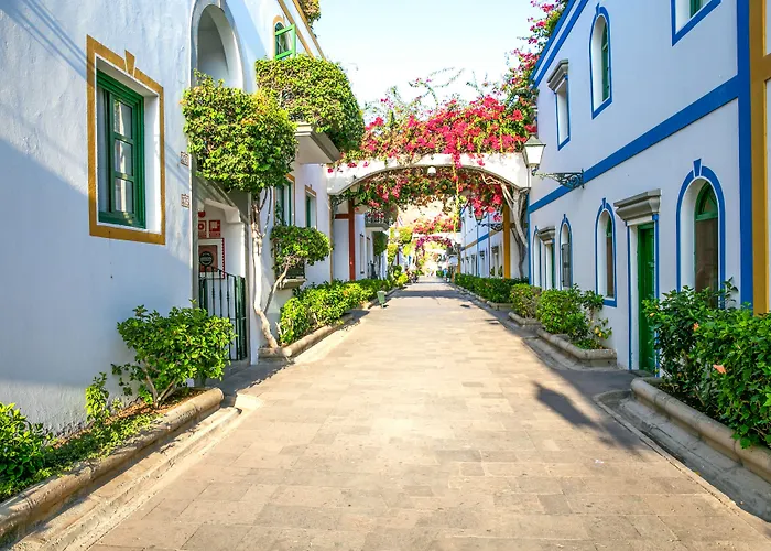 Apartamentos Livvo Puerto De Mogan