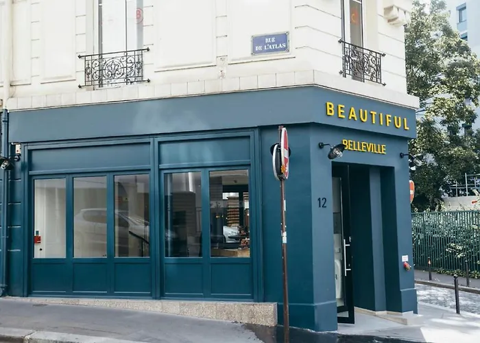 Beautiful Belleville Hotel & Hostel