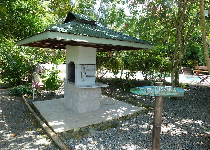 Hotel El Colibri Rojo Cahuita