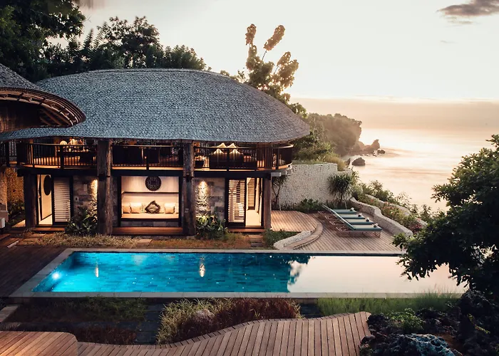 Hotel Suarga Padang Padang Uluwatu Mit Golfplatz