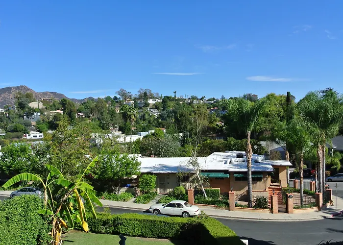 Bed And Breakfast In Hollywood Hills Los Angeles