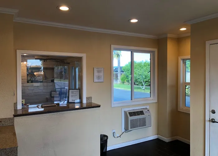 Casa Linda Motel