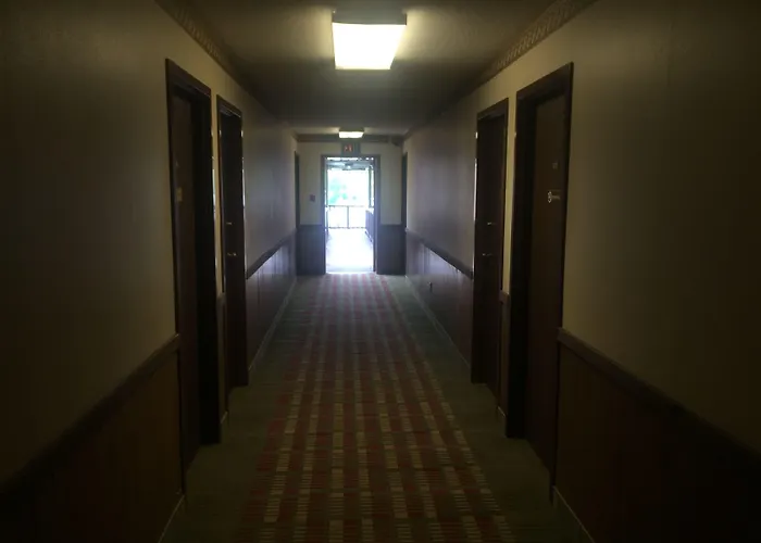 Midway Budget Inn Columbia