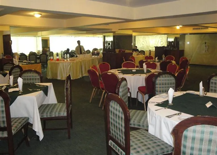 Hotel Crown Inn