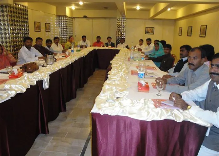 Hotel Crown Inn Karachi