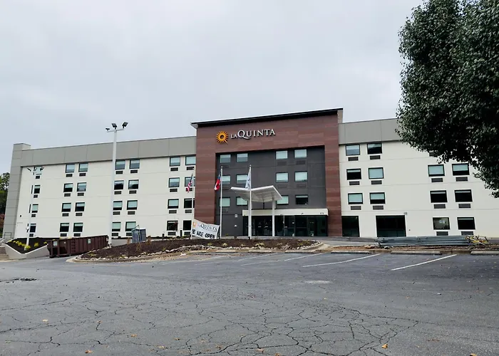 La Quinta By Wyndham Atlanta Roswell Hotel