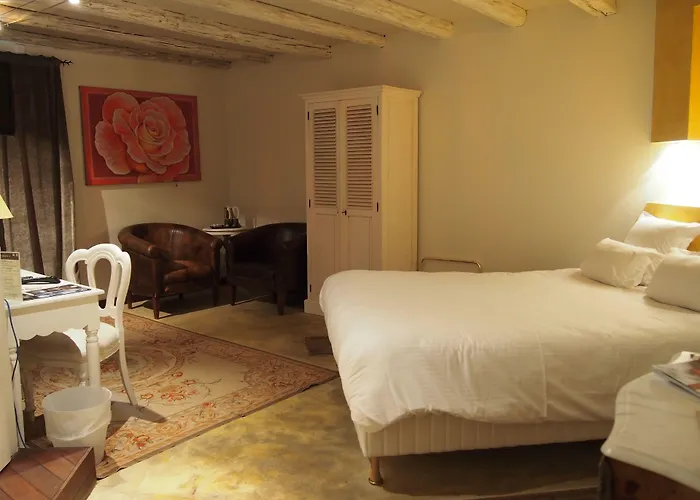 Logis Hôtel Les Pages Lunéville