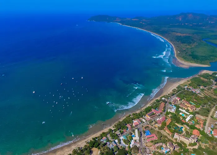 Casa Pura Vida Surf Hostel - Tamarindo Costa Rica