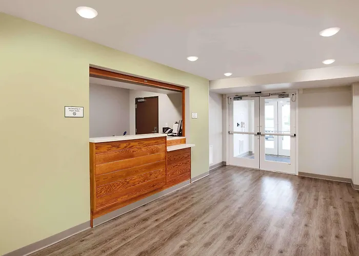Woodspring Suites Plano - North Dallas
