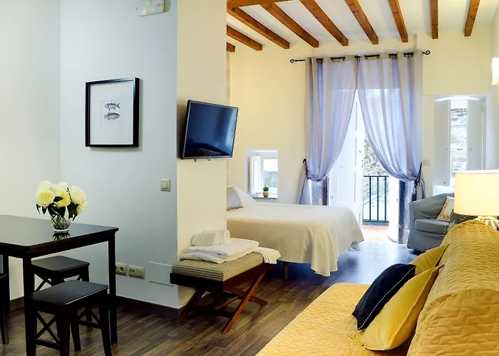 Inicia Casas Reales