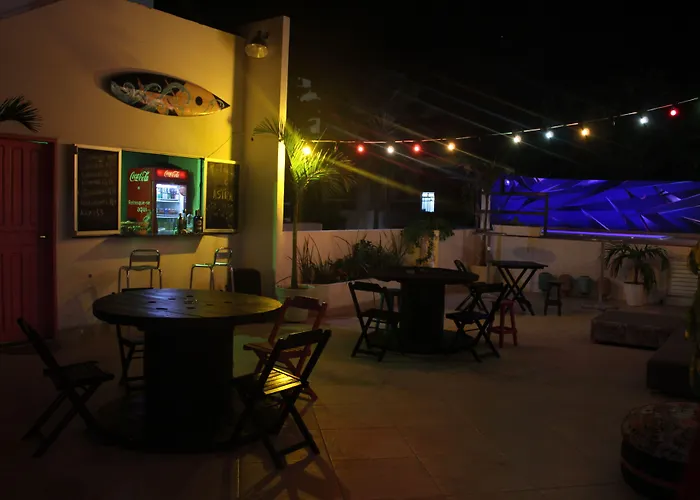 Farol Da Barra Suites E Hostel