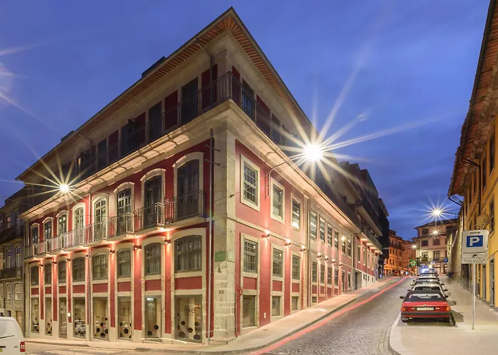 Boutique Dorma Almada Porto Hotel