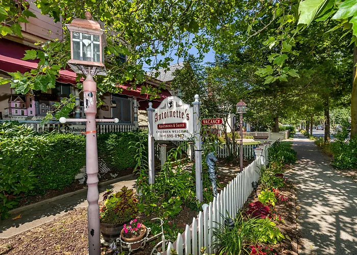 Antoinette'S Apartments & Suites Cape May
