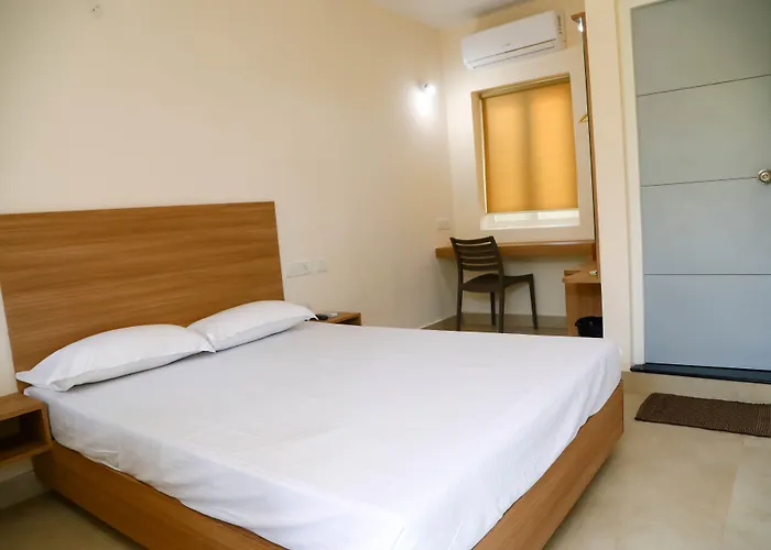 Oceanside Mahabalipuram - With Beach Access