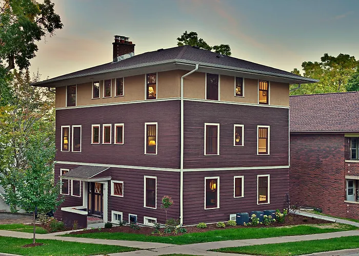 The Buckingham Inn