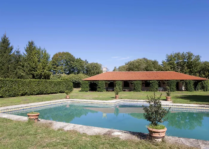 Hostal Pazo de Brandeso&Country Club Arzúa con Piscina