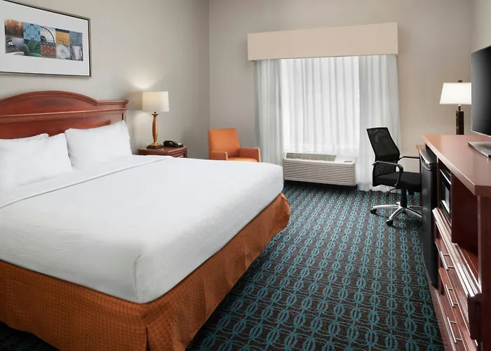 Fairfield Inn & Suites By Marriott Waco North