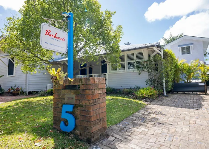 Barbara'S Byron Bay Hotel With Golf Course