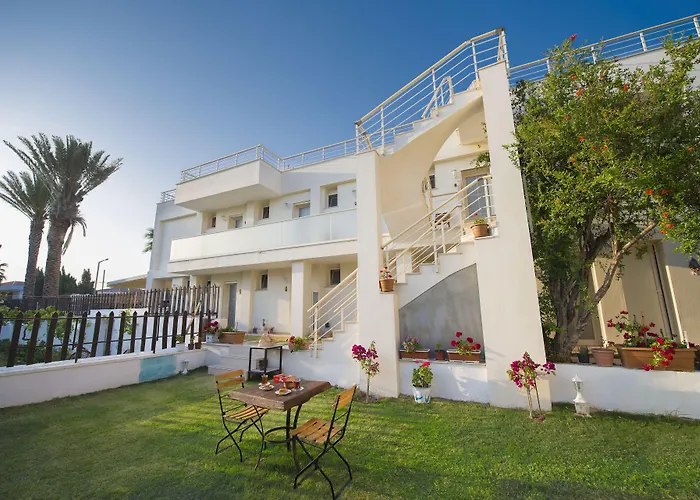 Destina Hotel