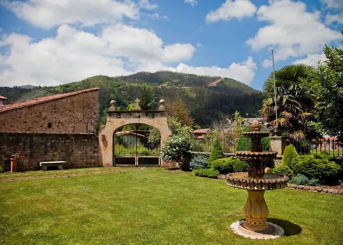 Posada Real La Montañesa Corrales De Buelna