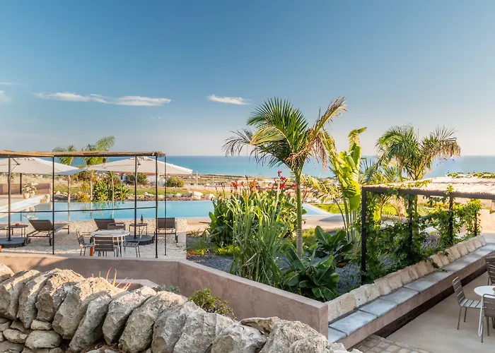 Affittacamere Mangiabove Marina di Ragusa con Piscina
