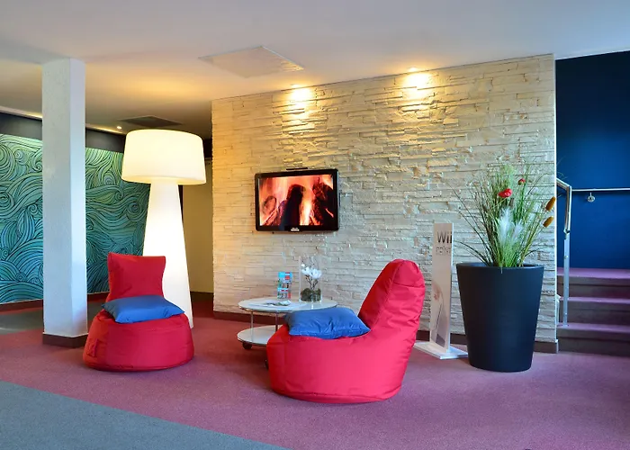 Centra Hotel