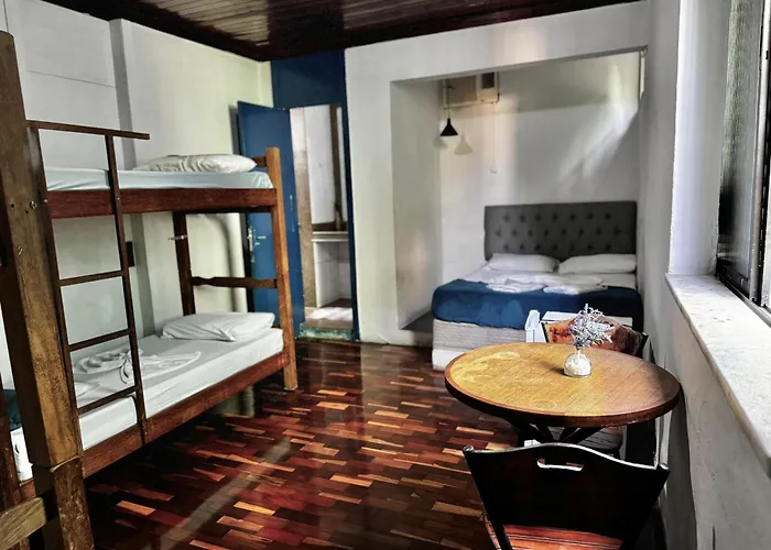 Da Orla Pampulha Hostel