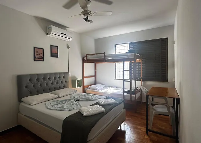 Da Orla Pampulha Hostel