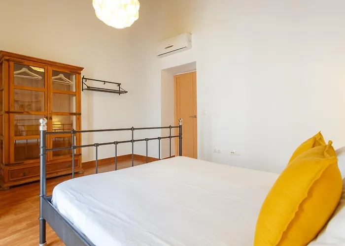 Apartamentos Sherry Center