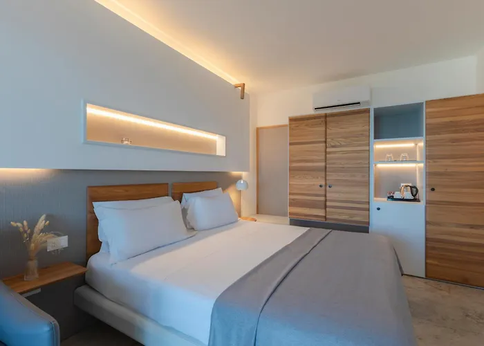 Midenza Suites&Residence Capo Vaticano