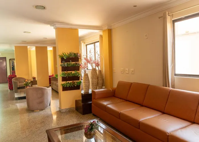 Crystal Plaza Hotel Marista