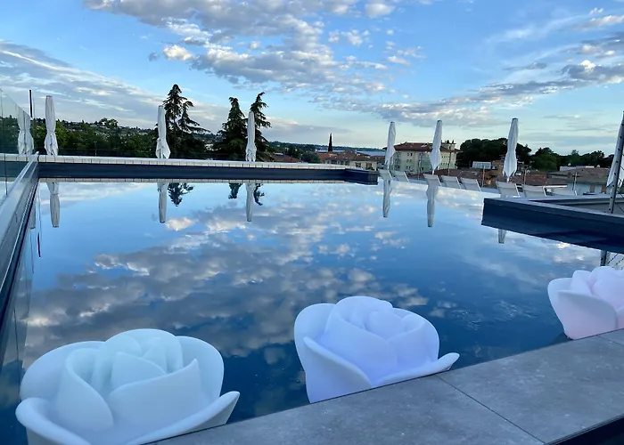 Solho Hotel