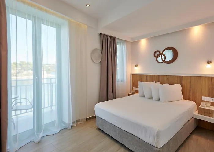 The Water Suites Skiathos-Stadt