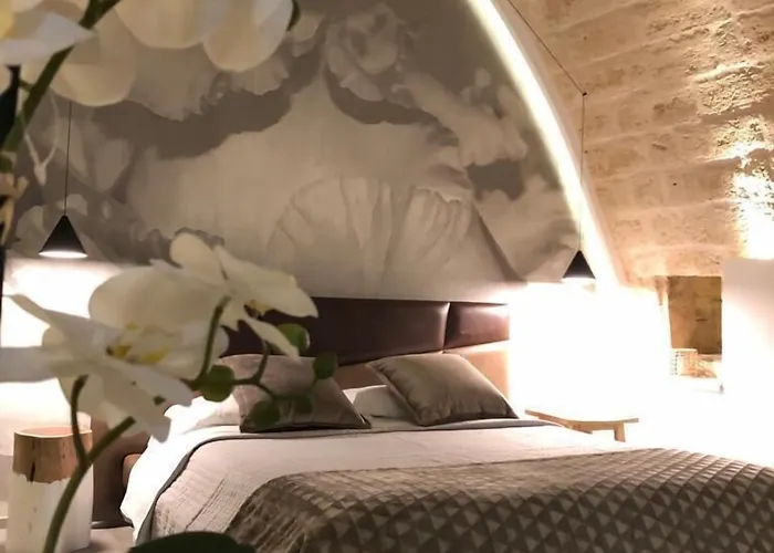 Gravina in Puglia Hotel With Private Jacuzzi