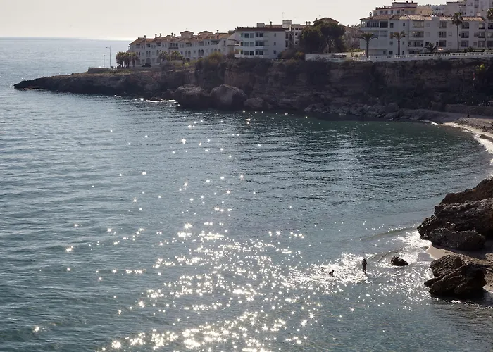 Nerja Tree House Hotel