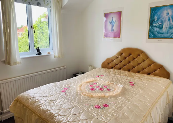 Camelot Retreat Bed & Breakfast Glastonbury