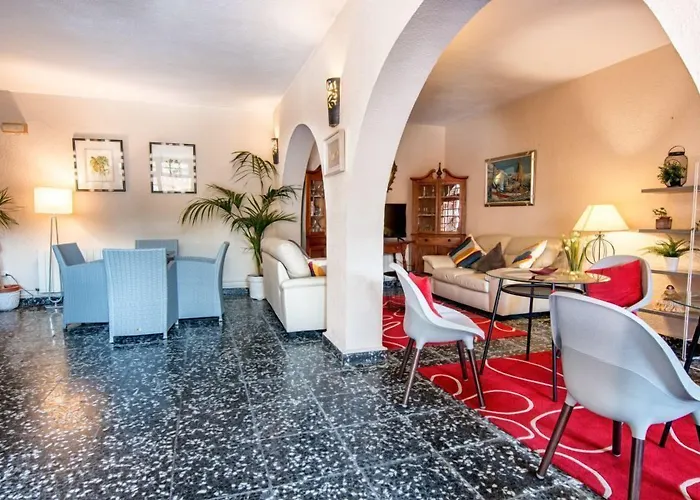 Hotel Montecristo Laredo
