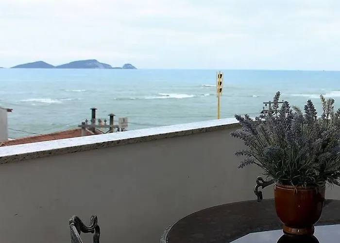 Oyo Pousada Caravelas Lusitanas Ltda - Proximo Ao Aeroporto De Macae Mea - Vix