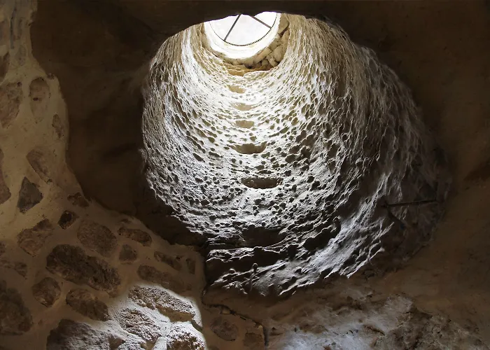 La Maison d'en Bas des Seigneurs Cucuron