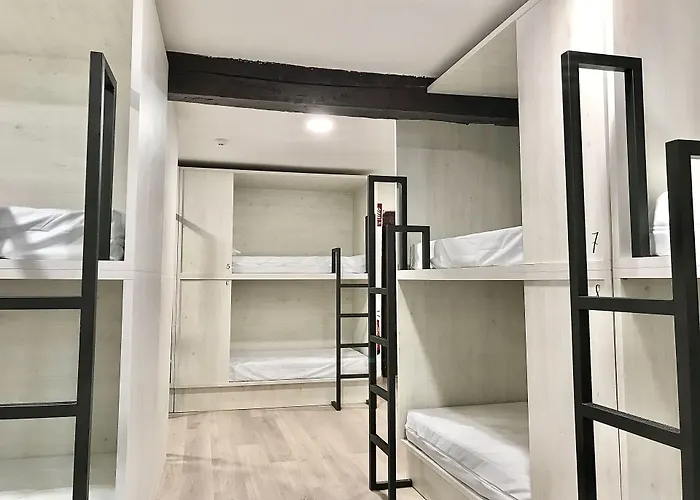 Hostel Quartier Leon Jabalquinto