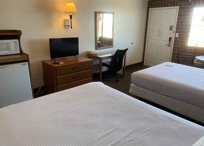 Days Inn By Wyndham Lake Point Tooele